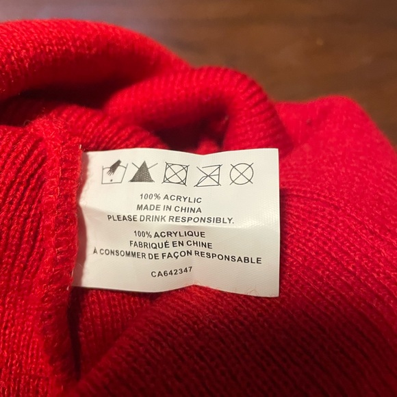 🍹 Smirnoff Hoser Toque With Pom Pom 🍹 - Picture 4 of 4